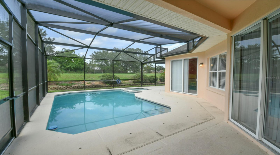 DAVENPORT, Florida 33897, 5 Bedrooms Bedrooms, ,3 BathroomsBathrooms,Residential,For Sale,CORVINA,0,MFRO6316601