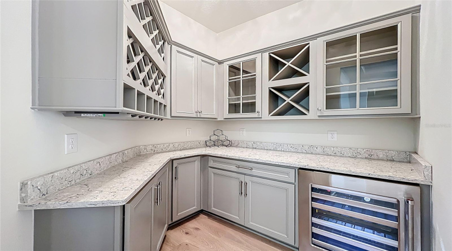 ORLANDO, Florida 32836, 5 Bedrooms Bedrooms, ,5 BathroomsBathrooms,Residential,For Sale,WOODLAND FOREST,0,MFRS5128822