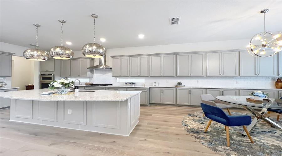 ORLANDO, Florida 32836, 5 Bedrooms Bedrooms, ,5 BathroomsBathrooms,Residential,For Sale,WOODLAND FOREST,0,MFRS5128822