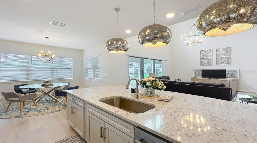 ORLANDO, Florida 32836, 5 Bedrooms Bedrooms, ,5 BathroomsBathrooms,Residential,For Sale,WOODLAND FOREST,0,MFRS5128822