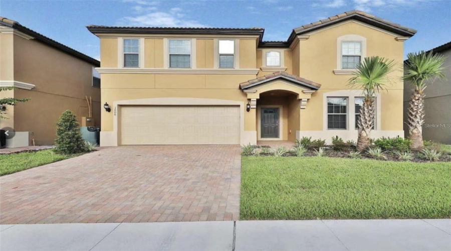 KISSIMMEE, Florida 34747, 9 Bedrooms Bedrooms, ,6 BathroomsBathrooms,Residential,For Sale,LIMA,MFRO6317400