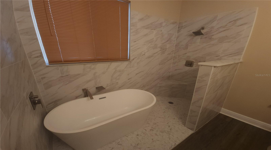 DAVENPORT, Florida 33897, 3 Bedrooms Bedrooms, ,2 BathroomsBathrooms,Residential,For Sale,BACOPA,MFRG5098196
