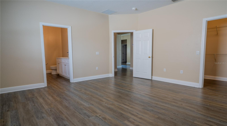 DAVENPORT, Florida 33897, 3 Bedrooms Bedrooms, ,2 BathroomsBathrooms,Residential,For Sale,BACOPA,0,MFRG5098196