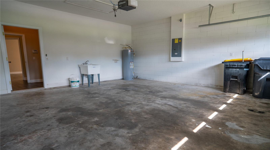 DAVENPORT, Florida 33897, 3 Bedrooms Bedrooms, ,2 BathroomsBathrooms,Residential,For Sale,BACOPA,0,MFRG5098196