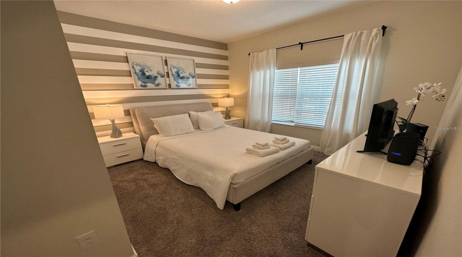 DAVENPORT, Florida 33896, 5 Bedrooms Bedrooms, ,4 BathroomsBathrooms,Residential,For Sale,STINGER,MFRO6317685