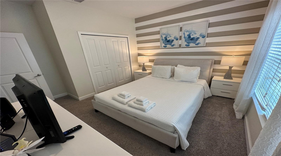 DAVENPORT, Florida 33896, 5 Bedrooms Bedrooms, ,4 BathroomsBathrooms,Residential,For Sale,STINGER,MFRO6317685