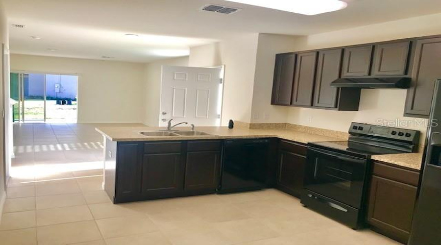 DAVENPORT, Florida 33896, 3 Bedrooms Bedrooms, ,2 BathroomsBathrooms,Residential,For Sale,ARBOR LAKES,MFRS5128941
