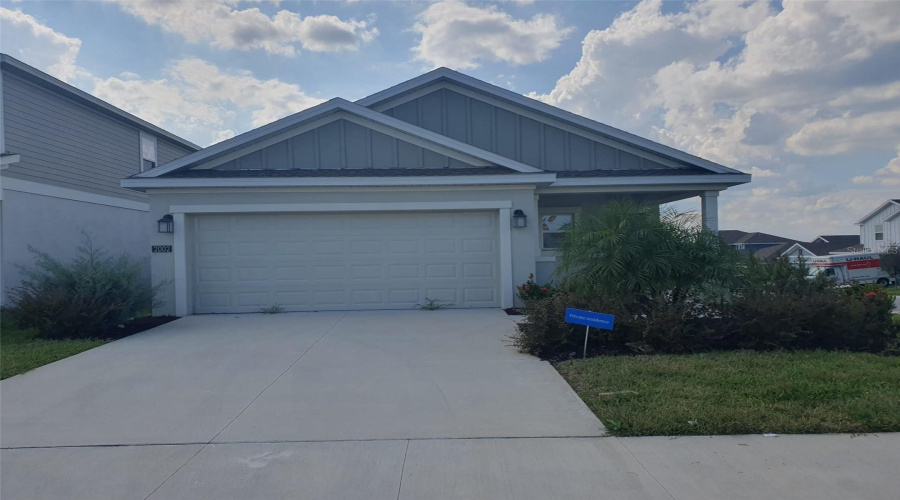 DAVENPORT, Florida 33837, 3 Bedrooms Bedrooms, ,2 BathroomsBathrooms,Residential,For Sale,PUNCH BOWL,MFRO6313972