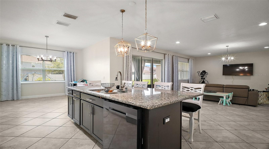 DAVENPORT, Florida 33897, 5 Bedrooms Bedrooms, ,2 BathroomsBathrooms,Residential,For Sale,CARMELA,MFRG5098243