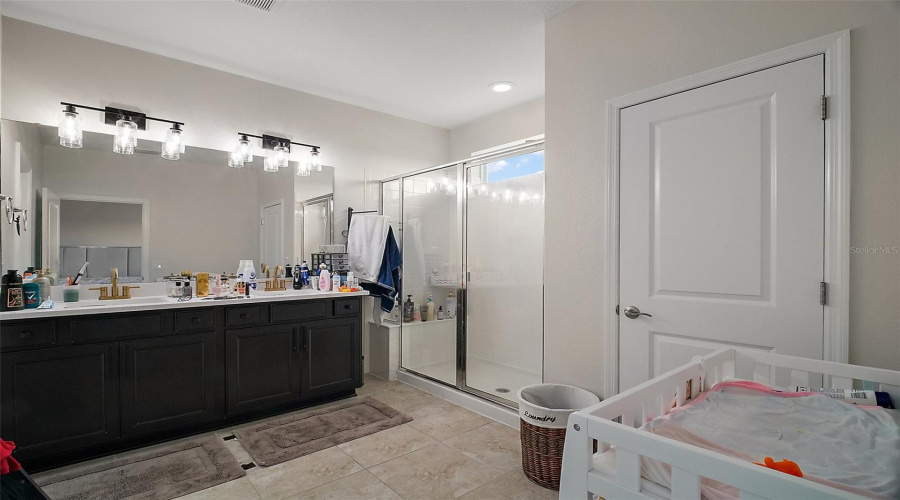 DAVENPORT, Florida 33897, 5 Bedrooms Bedrooms, ,2 BathroomsBathrooms,Residential,For Sale,CARMELA,MFRG5098243
