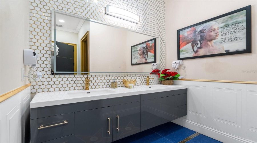 DAVENPORT, Florida 33896, 20 Bedrooms Bedrooms, ,20 BathroomsBathrooms,Residential,For Sale,FANTASY,0,MFRO6246223