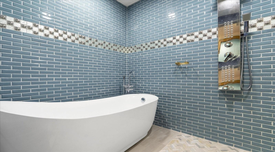 DAVENPORT, Florida 33896, 20 Bedrooms Bedrooms, ,20 BathroomsBathrooms,Residential,For Sale,FANTASY,0,MFRO6246223