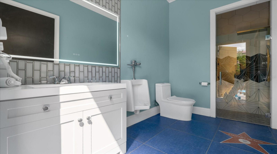 DAVENPORT, Florida 33896, 20 Bedrooms Bedrooms, ,20 BathroomsBathrooms,Residential,For Sale,FANTASY,0,MFRO6246223
