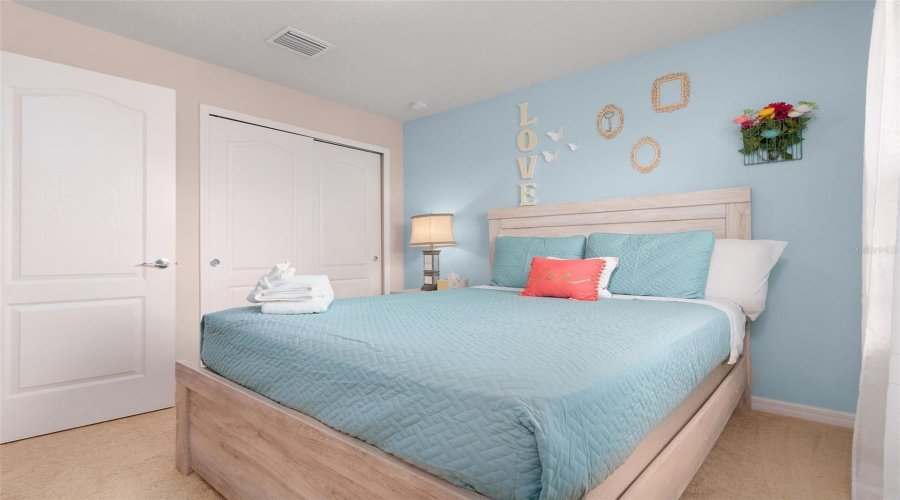 KISSIMMEE, Florida 34747, 7 Bedrooms Bedrooms, ,5 BathroomsBathrooms,Residential,For Sale,RHODES,0,MFRO6317955