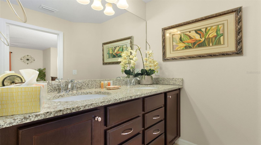 KISSIMMEE, Florida 34747, 7 Bedrooms Bedrooms, ,5 BathroomsBathrooms,Residential,For Sale,RHODES,0,MFRO6317955