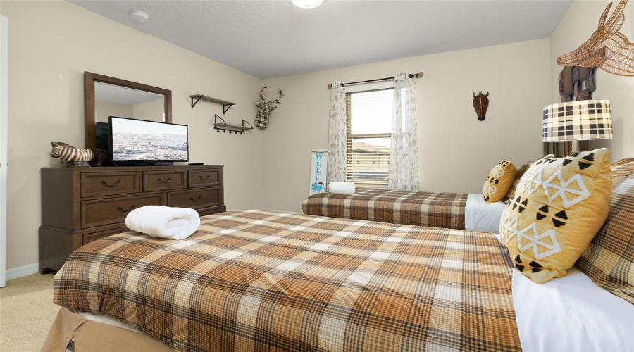 KISSIMMEE, Florida 34747, 7 Bedrooms Bedrooms, ,5 BathroomsBathrooms,Residential,For Sale,RHODES,0,MFRO6317955