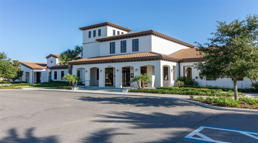 KISSIMMEE, Florida 34747, 7 Bedrooms Bedrooms, ,5 BathroomsBathrooms,Residential,For Sale,RHODES,0,MFRO6317955