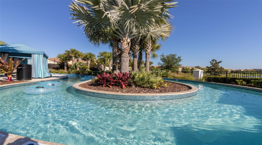 KISSIMMEE, Florida 34747, 7 Bedrooms Bedrooms, ,5 BathroomsBathrooms,Residential,For Sale,RHODES,0,MFRO6317955