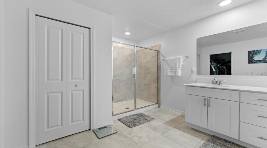 KISSIMMEE, Florida 34746, 4 Bedrooms Bedrooms, ,2 BathroomsBathrooms,Residential,For Sale,FINCH,MFRS5128908