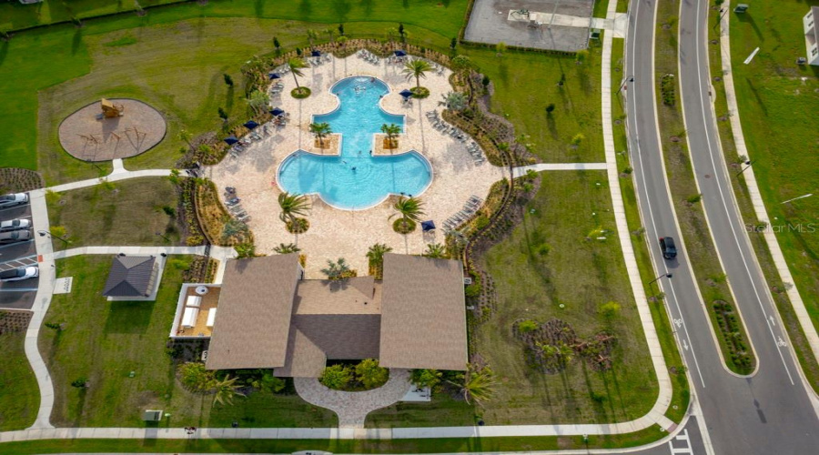 KISSIMMEE, Florida 34746, 4 Bedrooms Bedrooms, ,2 BathroomsBathrooms,Residential,For Sale,FINCH,MFRS5128908