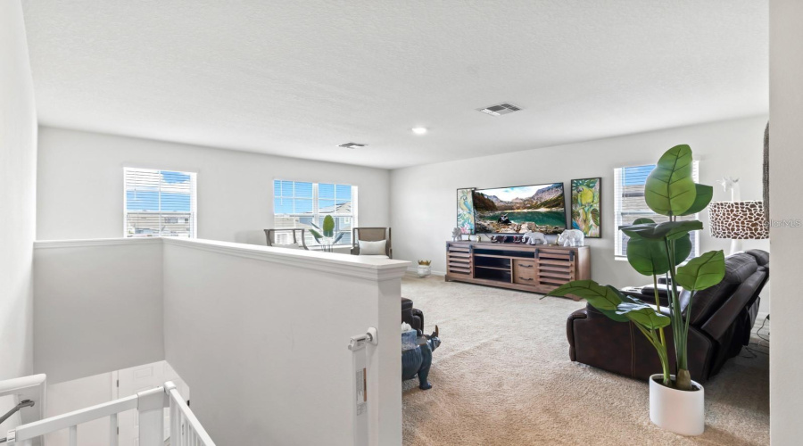 KISSIMMEE, Florida 34747, 5 Bedrooms Bedrooms, ,3 BathroomsBathrooms,Residential,For Sale,WHITE LILLY,MFRO6317938