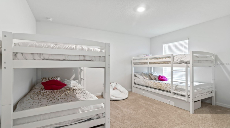 KISSIMMEE, Florida 34747, 5 Bedrooms Bedrooms, ,3 BathroomsBathrooms,Residential,For Sale,WHITE LILLY,MFRO6317938