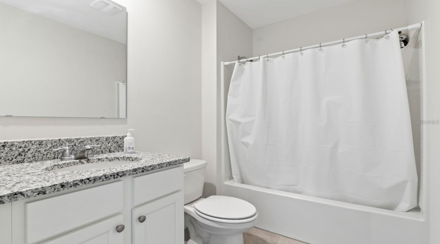 KISSIMMEE, Florida 34747, 5 Bedrooms Bedrooms, ,3 BathroomsBathrooms,Residential,For Sale,WHITE LILLY,MFRO6317938