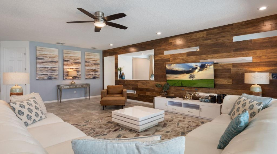 KISSIMMEE, Florida 34747, 9 Bedrooms Bedrooms, ,6 BathroomsBathrooms,Residential,For Sale,HILTON RIDGE,MFRO6317811