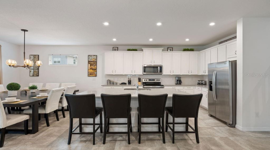 KISSIMMEE, Florida 34747, 9 Bedrooms Bedrooms, ,6 BathroomsBathrooms,Residential,For Sale,HILTON RIDGE,MFRO6317811