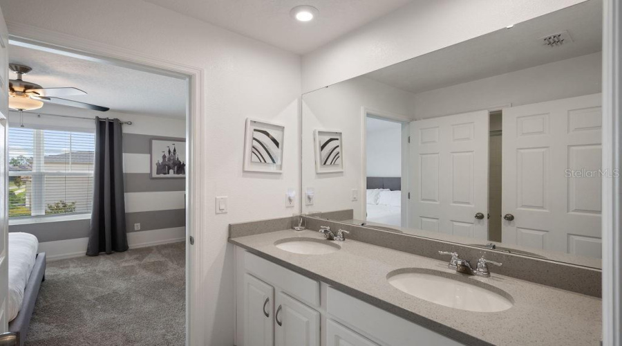 KISSIMMEE, Florida 34747, 9 Bedrooms Bedrooms, ,6 BathroomsBathrooms,Residential,For Sale,HILTON RIDGE,MFRO6317811