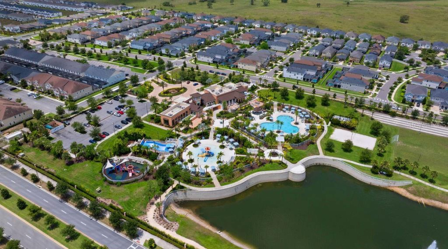 KISSIMMEE, Florida 34747, 9 Bedrooms Bedrooms, ,6 BathroomsBathrooms,Residential,For Sale,HILTON RIDGE,MFRO6317811