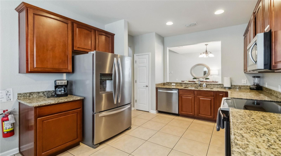 KISSIMMEE, Florida 34747, 5 Bedrooms Bedrooms, ,5 BathroomsBathrooms,Residential,For Sale,BOWRING,MFRO6317539