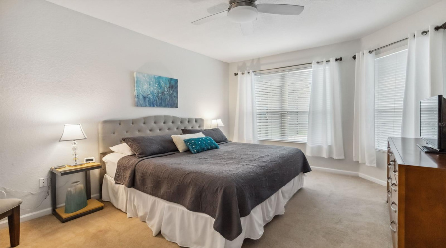 KISSIMMEE, Florida 34747, 5 Bedrooms Bedrooms, ,5 BathroomsBathrooms,Residential,For Sale,BOWRING,MFRO6317539