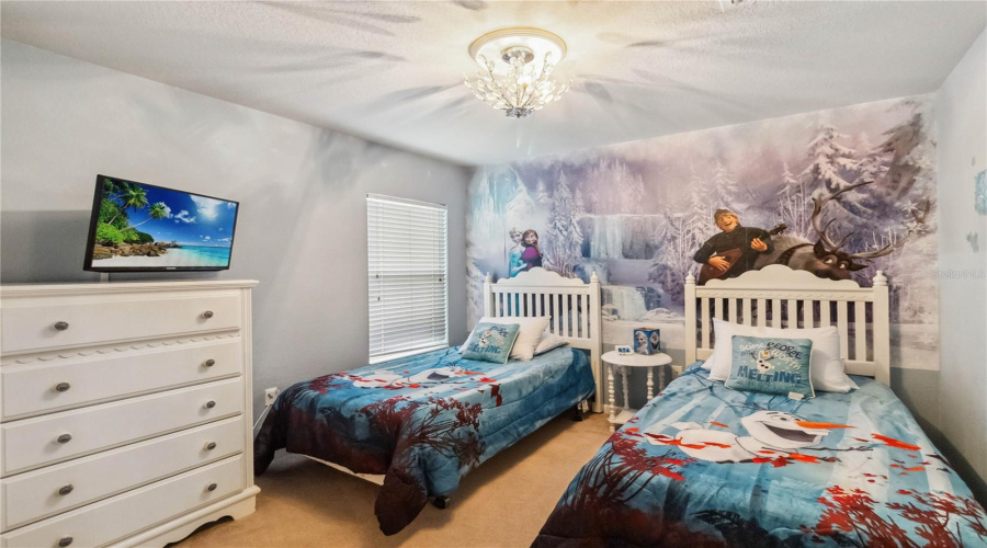 KISSIMMEE, Florida 34747, 5 Bedrooms Bedrooms, ,5 BathroomsBathrooms,Residential,For Sale,BOWRING,MFRO6317539