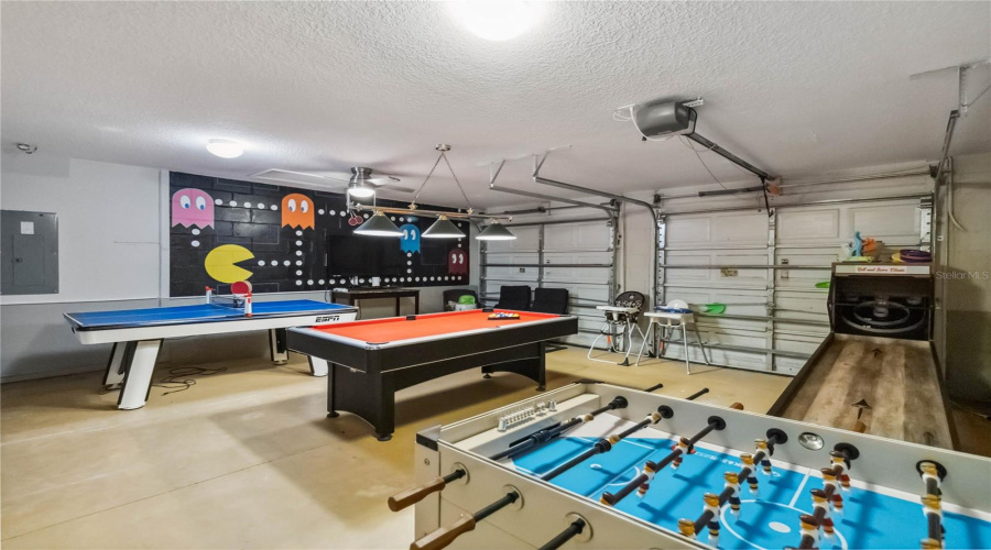 KISSIMMEE, Florida 34747, 5 Bedrooms Bedrooms, ,5 BathroomsBathrooms,Residential,For Sale,BOWRING,MFRO6317539