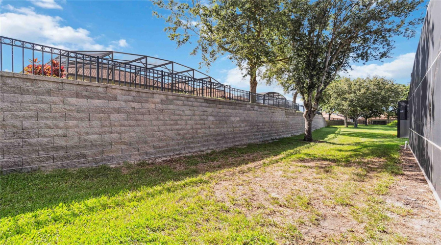 KISSIMMEE, Florida 34747, 5 Bedrooms Bedrooms, ,5 BathroomsBathrooms,Residential,For Sale,BOWRING,MFRO6317539