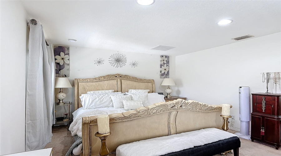 KISSIMMEE, Florida 34747, 2 Bedrooms Bedrooms, ,2 BathroomsBathrooms,Residential,For Sale,SECRET LAKE,MFRO6317859