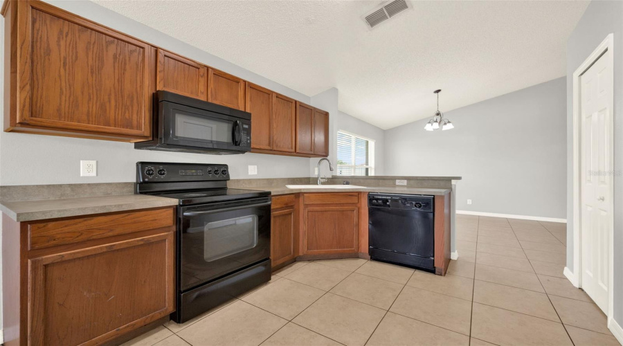 KISSIMMEE, Florida 34746, 4 Bedrooms Bedrooms, ,2 BathroomsBathrooms,Residential,For Sale,EAGLE GLEN,MFRO6317829