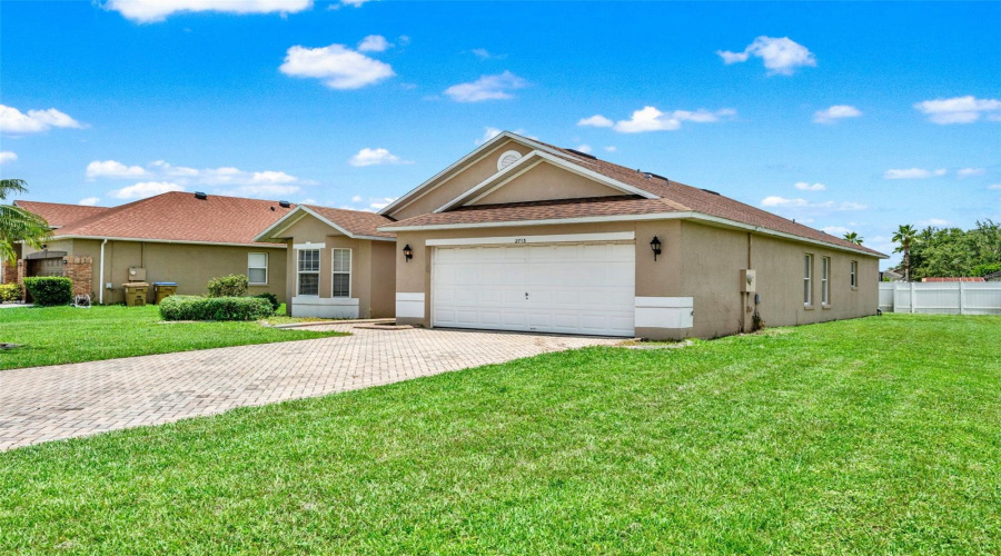KISSIMMEE, Florida 34746, 4 Bedrooms Bedrooms, ,2 BathroomsBathrooms,Residential,For Sale,EAGLE GLEN,MFRO6317829