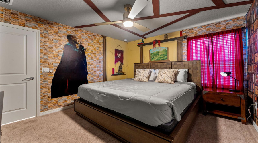 DAVENPORT, Florida 33897, 8 Bedrooms Bedrooms, ,6 BathroomsBathrooms,Residential,For Sale,LELANI,0,MFRS5128947