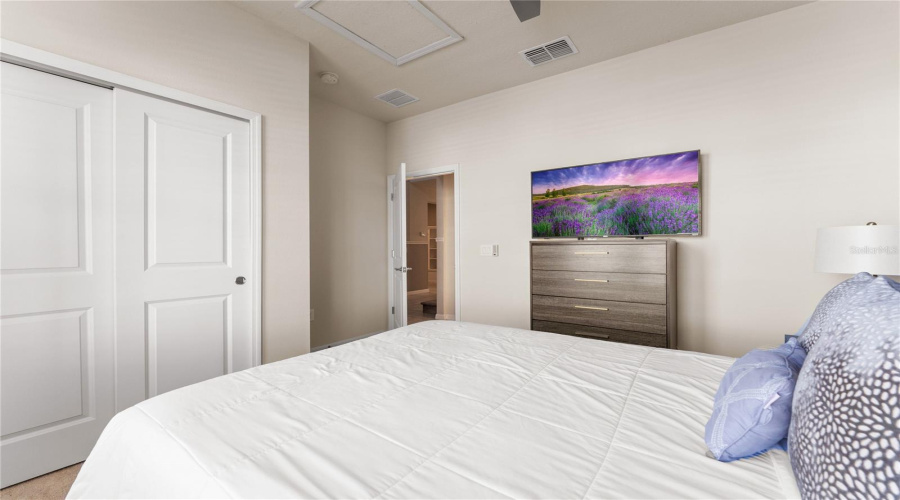 DAVENPORT, Florida 33897, 8 Bedrooms Bedrooms, ,6 BathroomsBathrooms,Residential,For Sale,LELANI,0,MFRS5128947