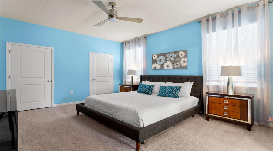 DAVENPORT, Florida 33897, 8 Bedrooms Bedrooms, ,6 BathroomsBathrooms,Residential,For Sale,LELANI,0,MFRS5128947