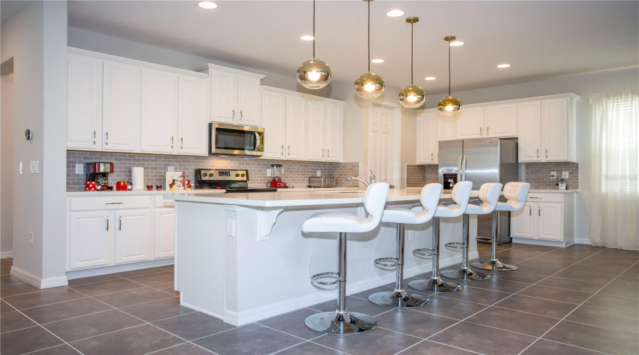 KISSIMMEE, Florida 34747, 9 Bedrooms Bedrooms, ,6 BathroomsBathrooms,Residential,For Sale,SUNSHINE RIDGE LOOP,MFRO6318236