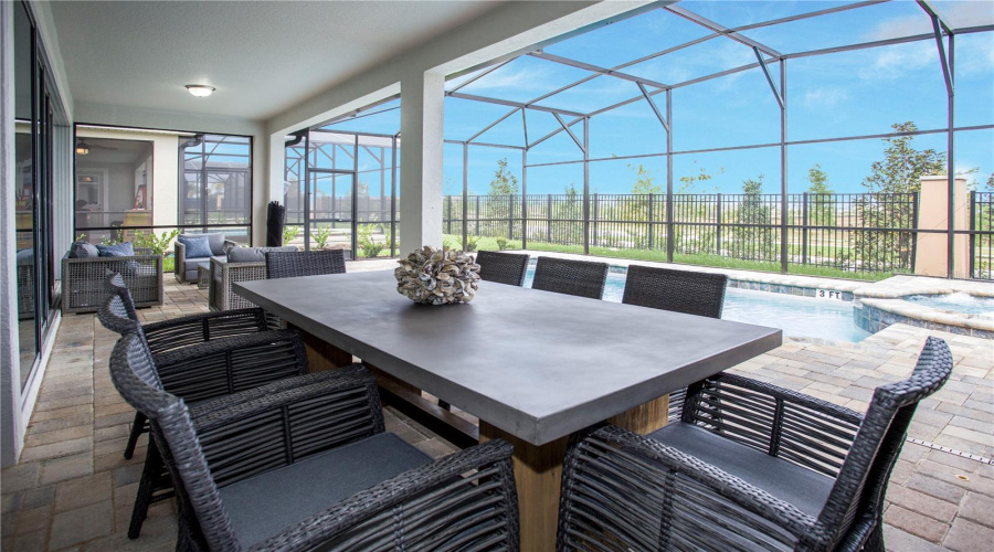 KISSIMMEE, Florida 34747, 9 Bedrooms Bedrooms, ,6 BathroomsBathrooms,Residential,For Sale,SUNSHINE RIDGE LOOP,MFRO6318236