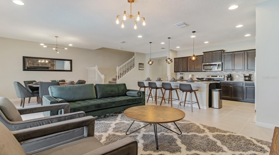 KISSIMMEE, Florida 34747, 5 Bedrooms Bedrooms, ,4 BathroomsBathrooms,Residential,For Sale,DUBAI,MFRO6318362