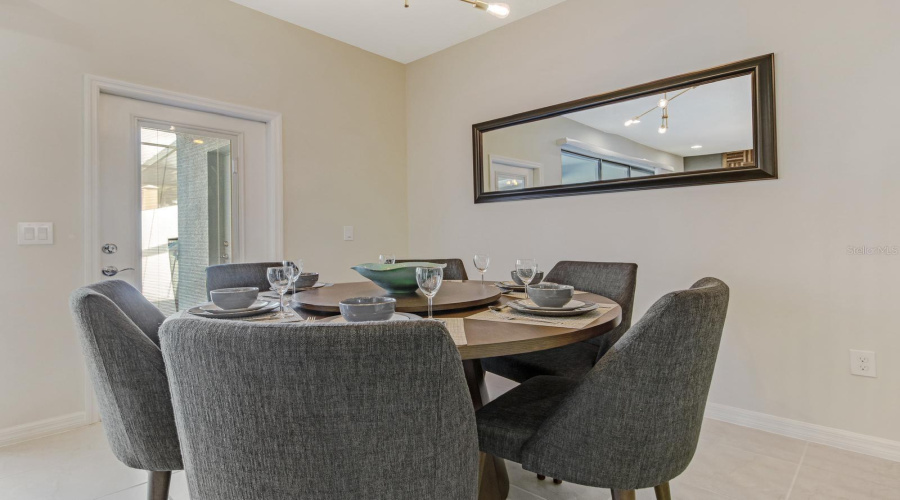 KISSIMMEE, Florida 34747, 5 Bedrooms Bedrooms, ,4 BathroomsBathrooms,Residential,For Sale,DUBAI,MFRO6318362