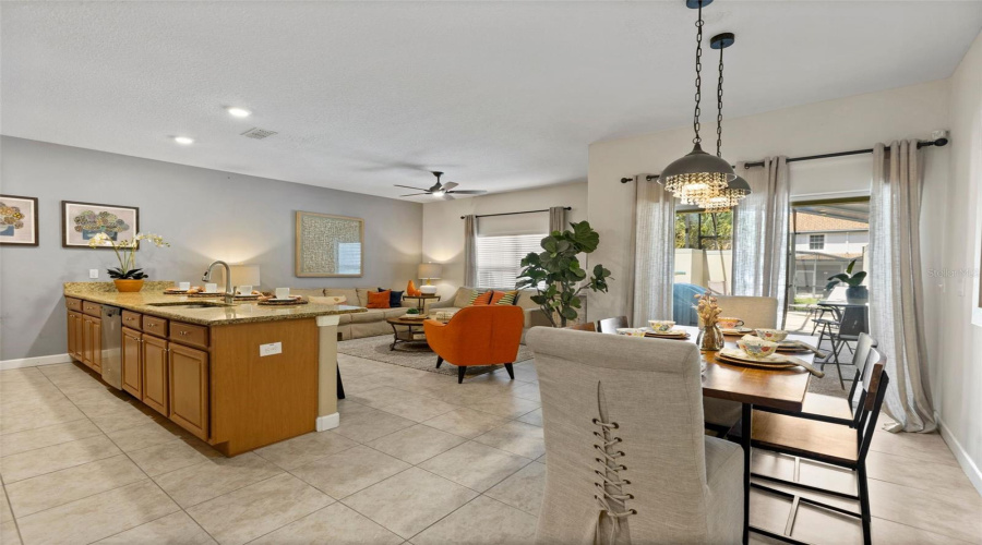 KISSIMMEE, Florida 34746, 4 Bedrooms Bedrooms, ,3 BathroomsBathrooms,Residential,For Sale,CLOCK TOWER,MFRO6318238