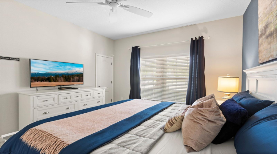KISSIMMEE, Florida 34746, 4 Bedrooms Bedrooms, ,3 BathroomsBathrooms,Residential,For Sale,CLOCK TOWER,MFRO6318238