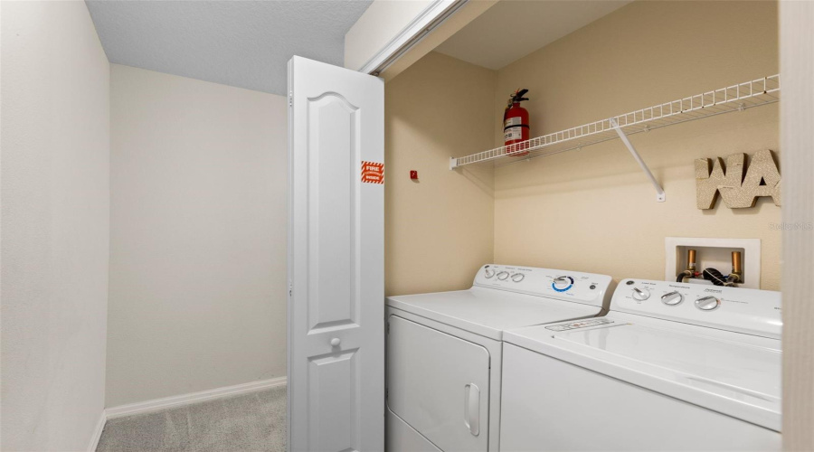 KISSIMMEE, Florida 34746, 4 Bedrooms Bedrooms, ,3 BathroomsBathrooms,Residential,For Sale,CLOCK TOWER,MFRO6318238