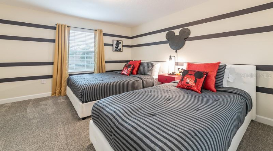 KISSIMMEE, Florida 34746, 4 Bedrooms Bedrooms, ,3 BathroomsBathrooms,Residential,For Sale,WINDERMERE,MFRO6318289